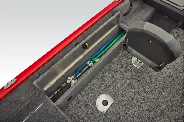 2026 TRACKER ProGuide V-16 Walk Thru fishing boat in Powerboats & Motorboats in Prince Albert - Image 14