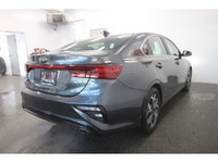 Kia Forte EX 2019 avec moteur 2.0L developpant 147 HP et 132 lb-ft avec transmission automatique IVT... (image 9)