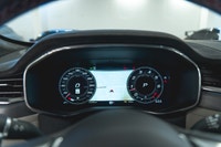 Jaguar F-PACE P550 AWD SVR 2022: - Extérieur métallisé rouge FIRENZE avec intérieur en cuir et daim... (image 4)