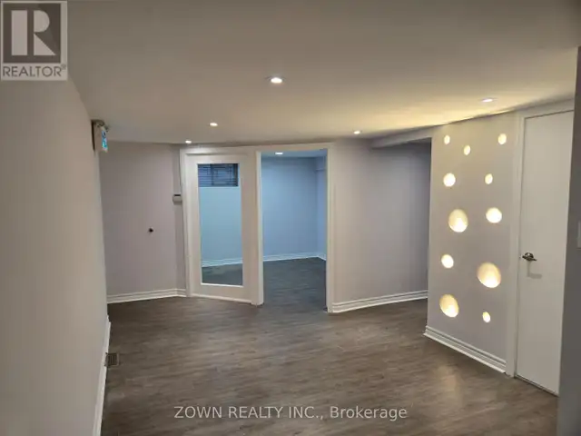 BASEMENT - 10014 YONGE STREET N Richmond Hill (Mill Pond), Ontar in Commercial & Office Space for Rent in Markham / York Region - Image 2