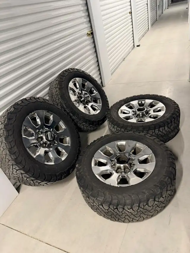 275/65/20 Bfgoodrich ko3 8x170 oem Ford f250 f350 in Tires & Rims in Mississauga / Peel Region - Image 4