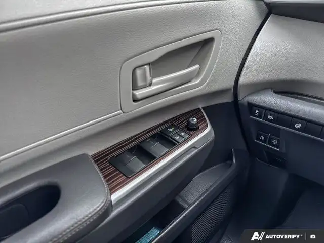 2022 Toyota Sienna LE | Cross-Traffic Alert | Heated Seats in Cars & Trucks in Tricities/Pitt/Maple - Image 23