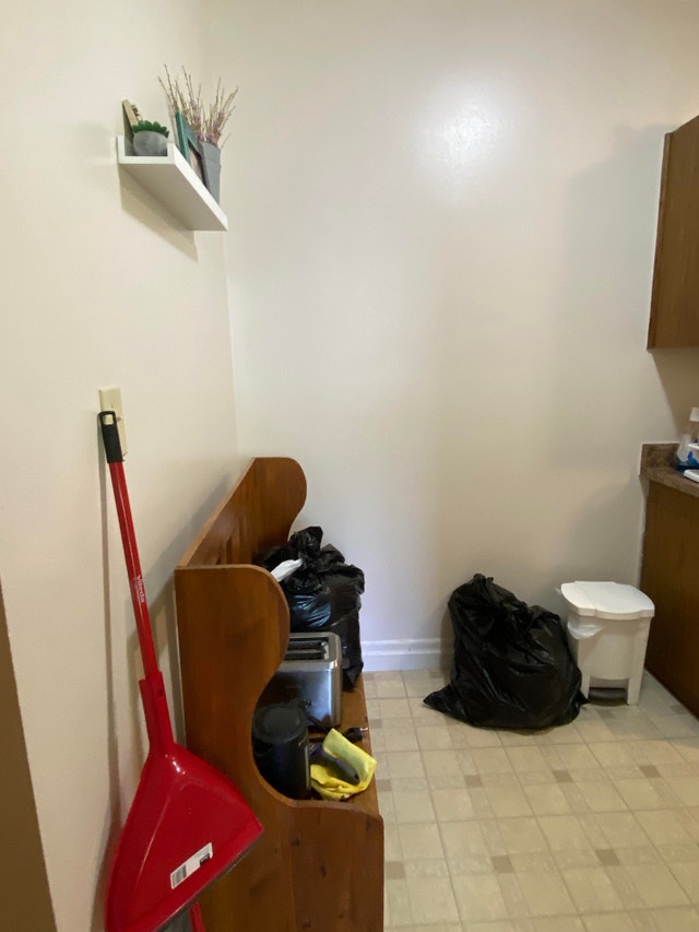 AMAZING MOVE IN READY 1Bed apartments in DUNDAS Long Term Rentals