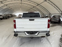 This Chevrolet Silverado 1500 boasts a Gas V8 5.3L/325 engine powering this Automatic transmission.... (image 3)