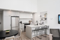 Logement locatif loft-rental apartment for rent-new neuf 3.5 3 1/2, 1cc, 1 bedroom/chambre, Outremon... (image 2)