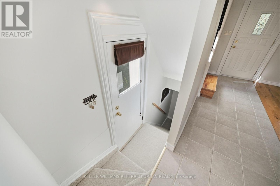 569 Masson Street Oshawa (O'Neill), Ontario, photo 24 of 40