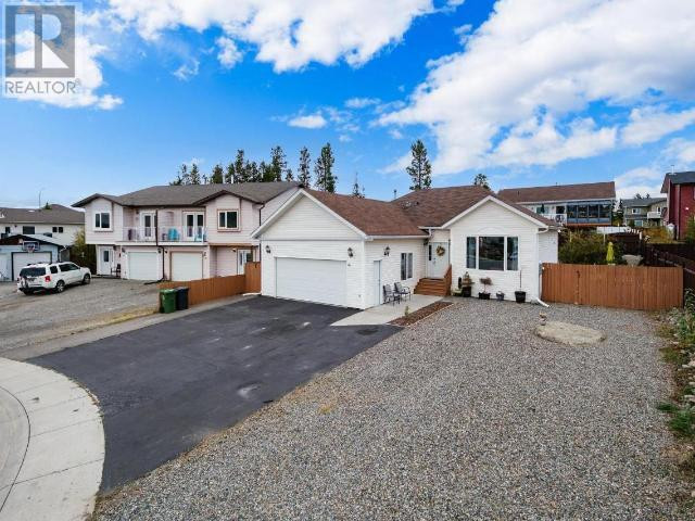 46 STOPE WAY Whitehorse, Yukon in Houses for Sale in Whitehorse - Image 2
