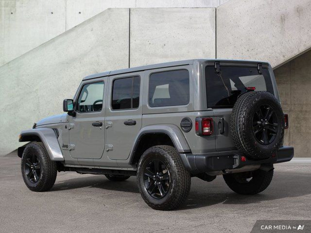 2023 Jeep Wrangler Sahara Altitude | NO ACCIDENTS | REMOTE START in Cars & Trucks in Hamilton - Image 3