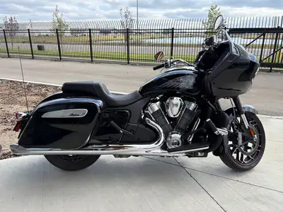 2023 Indian Motorcycle Challenger LTD, View more