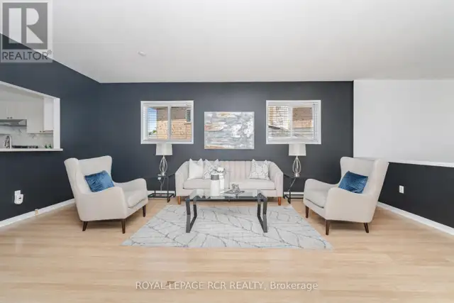 119 SUNDRIDGE STREET Brampton (Snelgrove), Ontario in Houses for Sale in Mississauga / Peel Region - Image 8