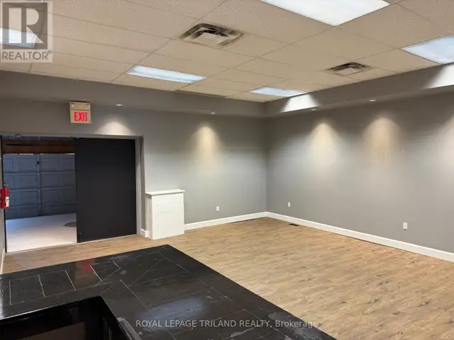 MAIN FLOOR - 656 TALBOT STREET St. Thomas, Ontario in Commercial & Office Space for Rent in London - Image 25