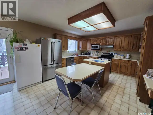 903 Assiniboia AVENUE Grenfell, Saskatchewan in Houses for Sale in Regina - Image 18