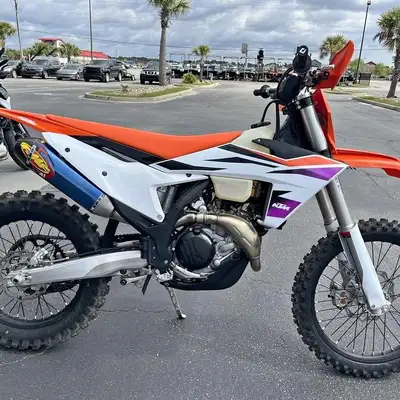 APPLY NOW: https://www.ridecollective.ca/get-pre-approved 2024 KTM 450 XC • High-performance 450cc e...