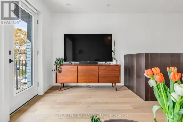 UPPER - 61 EDWIN AVENUE Toronto (Dovercourt-Wallace Emerson-Junc in Long Term Rentals in City of Toronto - Image 22