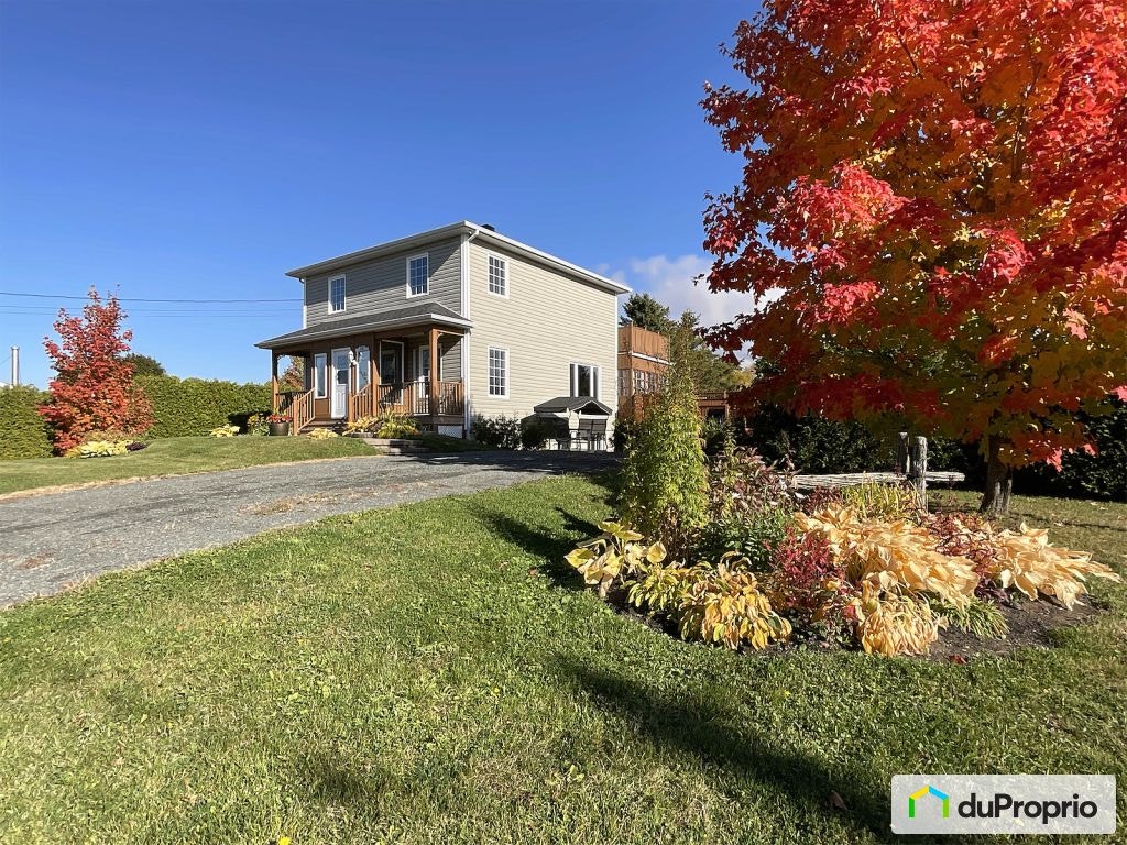 $549,000 - 2 Storey in Rimouski (Ste-Odile-Sur-Rimouski) — photo 1