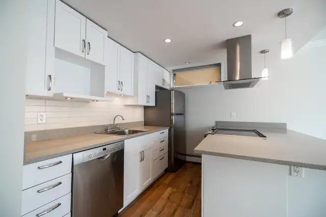 2 Bedroom Apartment for Rent - 2035 Barclay Street in Long Term Rentals in Downtown-West End - Image 11