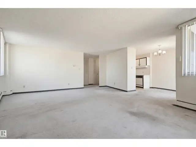 #701 12141 JASPER AV NW Edmonton, Alberta in Condos for Sale in Edmonton - Image 5