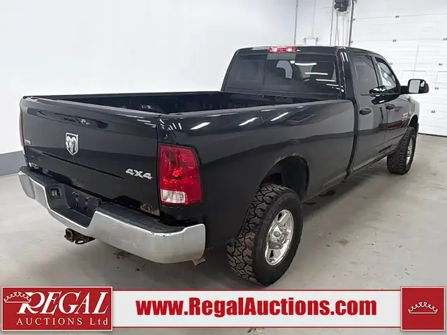 2013 RAM 2500 in Cars & Trucks in Calgary - Image 4