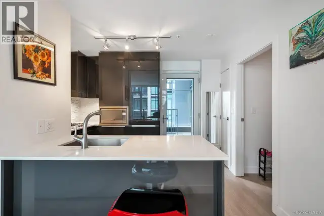 502 1283 HOWE STREET Vancouver, British Columbia in Condos for Sale in Vancouver - Image 5