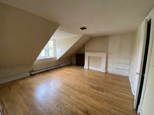 CHARACTER FILLED 2 BED APARTMENT STEPS FROM DAL, SMU & DOWNTOWN 4