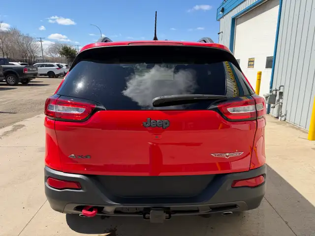 2017 Jeep Cherokee Trailhawk5484076570837196811