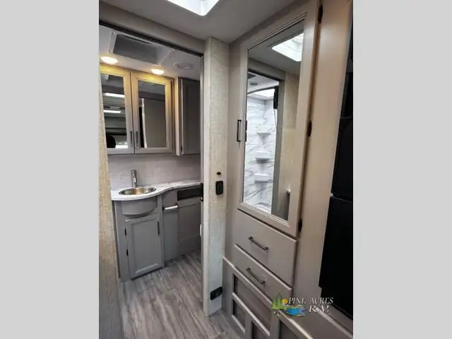 2024 Thor Motor Coach Gemini AWD 23TE Brand new ! Save Huge ! in RVs & Motorhomes in Moncton - Image 39