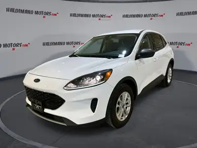 Meet the used 2022 Ford Escape SE AWD at Haldimand Motors Ltd. in Cayuga, a smart choice for drivers...