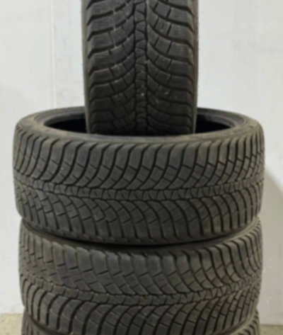Like new Kumho 235/35r19 winter snow tires 12/32 or almost 100% tread $1500 new fits: Audi A3 RS3 S3...