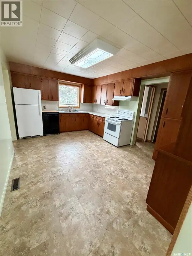 710 Prince STREET Hudson Bay, Saskatchewan in Houses for Sale in Nipawin - Image 18