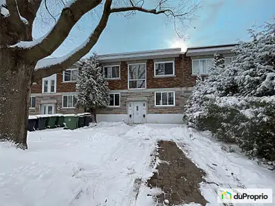 Superbe propriété d'investissement (Duplex) située à Montréal (secteur Pointe-aux-Trembles), dans un...