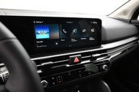 This 2026 Kia Sportage offers the technology and comfort you're looking for, featuring Android Auto/... (image 7)