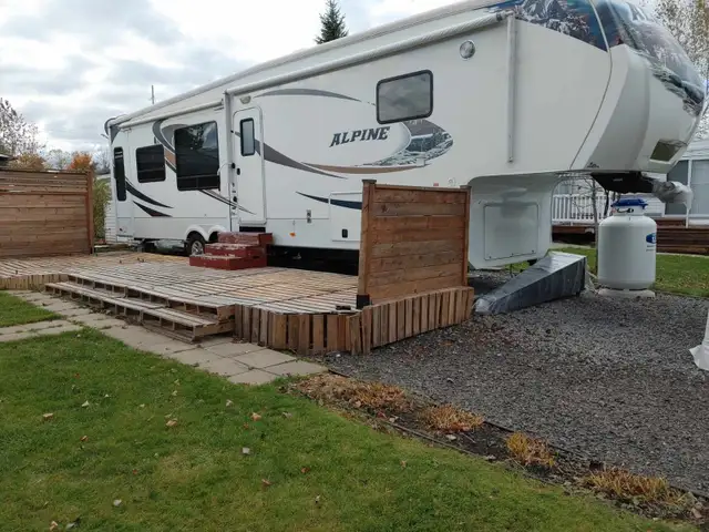 2012 Keystone RV in RVs & Motorhomes in Victoriaville - Image 11