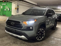 Heated Front Seats, Backup Camera, Leather, Sunroof, Remote Start, Push Button Start, AWD, Power Tai... (image 1)