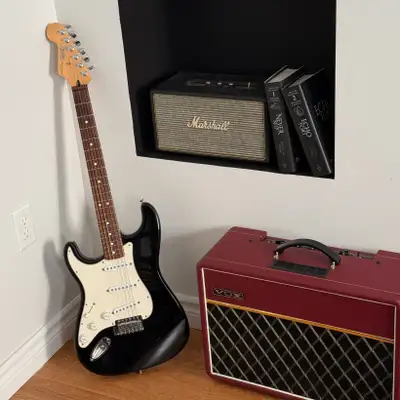 Fender Standard Stratocaster, Left-Handed 2000, Black, View more