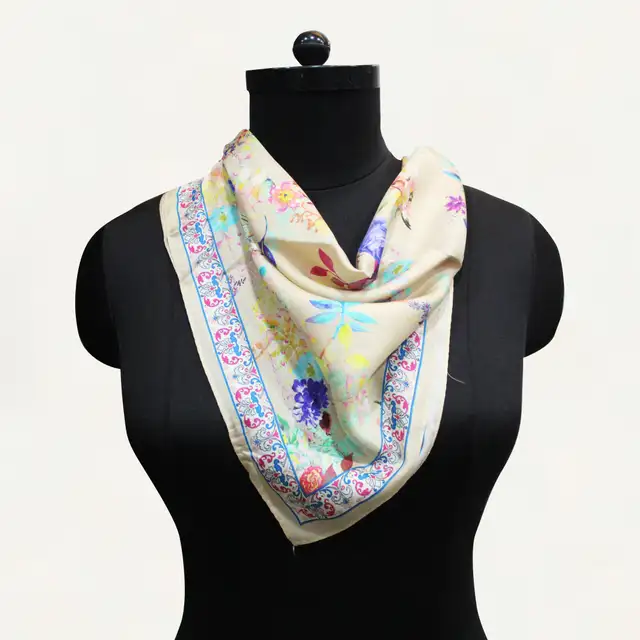 Pure 100% Silk Bandanas, Scarf Masks, Head Scarves in Women's - Tops & Outerwear in City of Toronto - Image 5