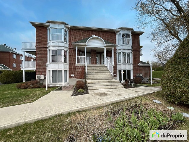 $399,999 - Condominium for sale in Longueuil (Vieux-Longueuil) — photo 1