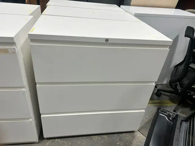 Haworth 5 Drawer & Haworth 3 Drawer Filing Cabinet-Call us! in Bookcases & Shelving Units in Mississauga / Peel Region - Image 4