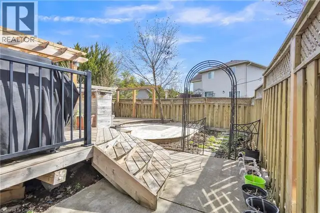 425 ERINBROOK Drive Kitchener, Ontario in Houses for Sale in Kitchener / Waterloo - Image 35