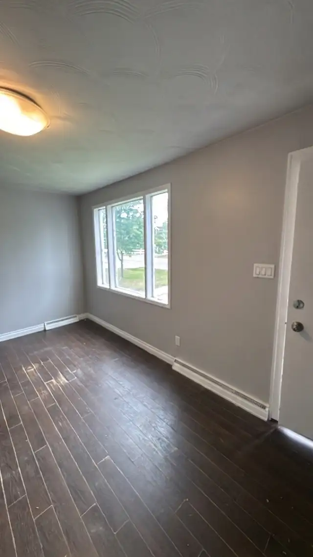 2 Bed / 1 Bath Home in Sault Ste. Marie, ON – $1,799/month + Uti in Long Term Rentals in Sault Ste. Marie - Image 3