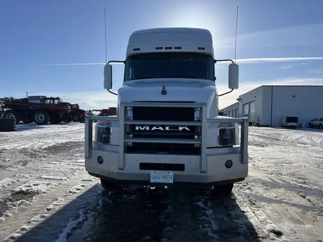 2024 Mack Anthem 64T 70 in Heavy Trucks in Regina - Image 9