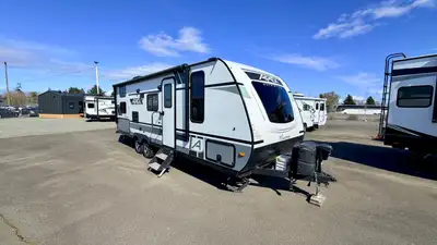 ****This unit is consigned**** **We finance and take trades on consigned units** Coachmen built thei...