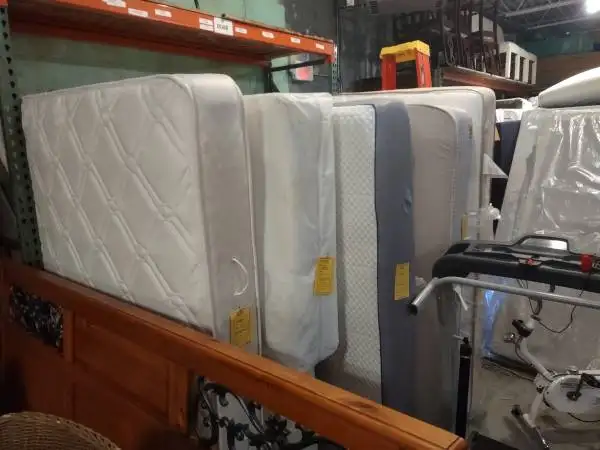 Wonderful Queen Double and Single used mattresses and box spring in Beds & Mattresses in Delta/Surrey/Langley - Image 6