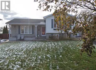 Fenced Yard with Garden shed. Great for Pets, children and enjoy your own garden, this owner occupie...