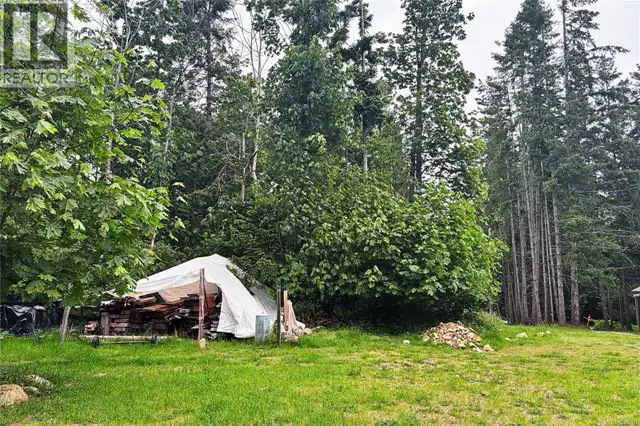 Lot B Island Hwy W Bowser, British Columbia in Land for Sale in Victoria - Image 15