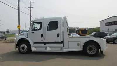 New Arrival...... 2007 Freightliner M2 106 Flat Bed Hauler 7.2L 6Cyl MBE 900 276,027 KM GVWR 18,000...