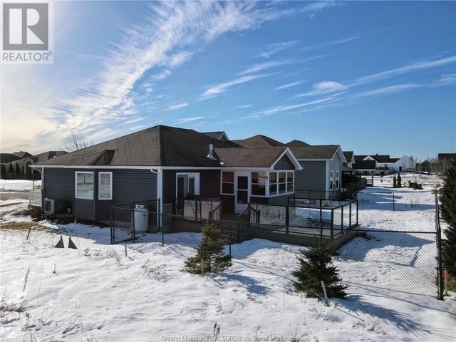 446 Royal Oaks BLVD Moncton, New Brunswick in Houses for Sale in Moncton - Image 4