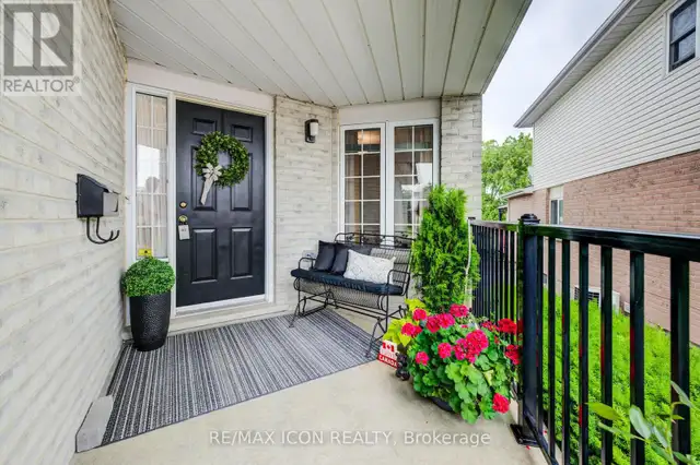 270 RESURRECTION DRIVE Kitchener, Ontario63006663782147122