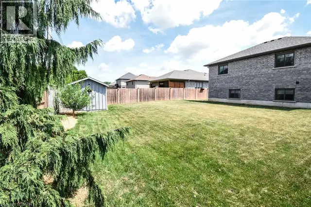 295 COURTLAND Street Delhi, Ontario in Houses for Sale in Norfolk County - Image 38