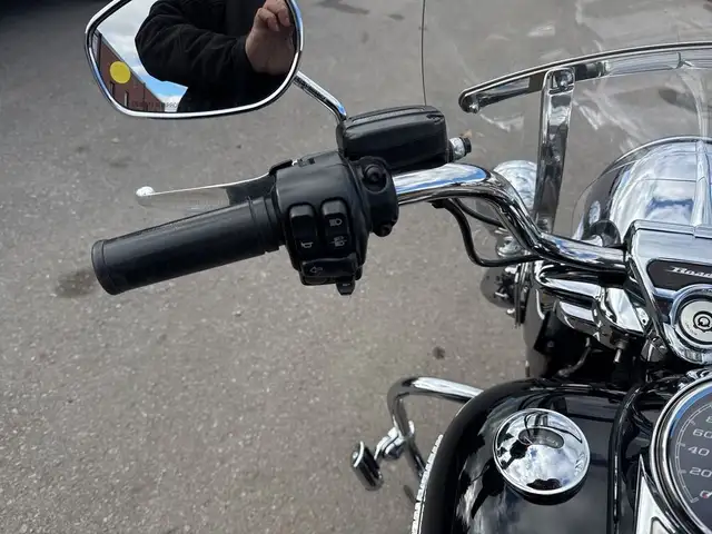 2019 Harley-Davidson Road King ~ ROAD KING ~ 107CI ~ V&H PIPES ~ in Sport Touring in City of Toronto - Image 24