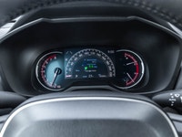 *Sunroof, Heated Steering Wheel, Power Liftgate, Heated Seats, Aluminum Wheels!* With rugged capabil... (image 9)